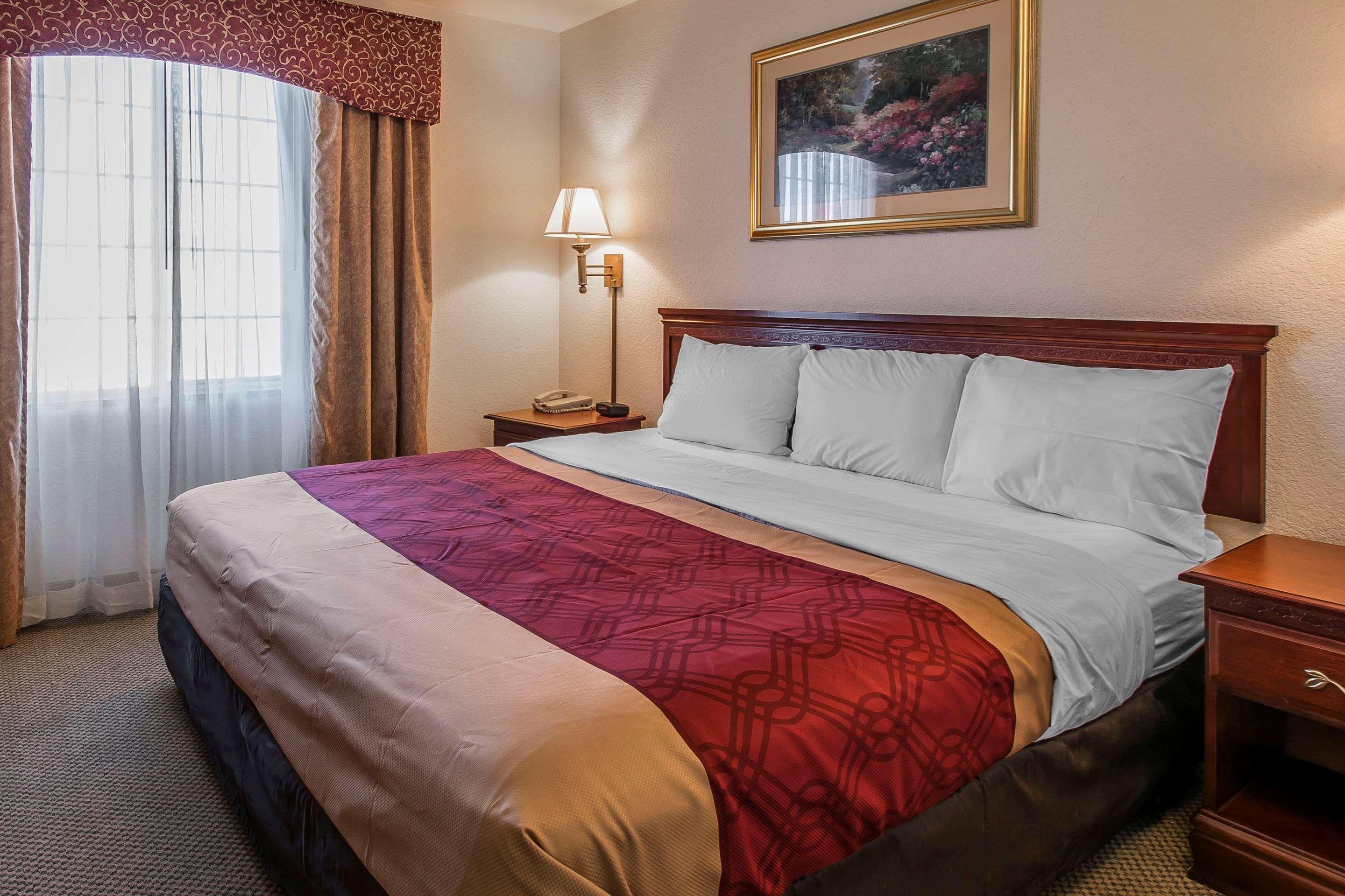 Econo Lodge Inn & Suites Marianna Εξωτερικό φωτογραφία