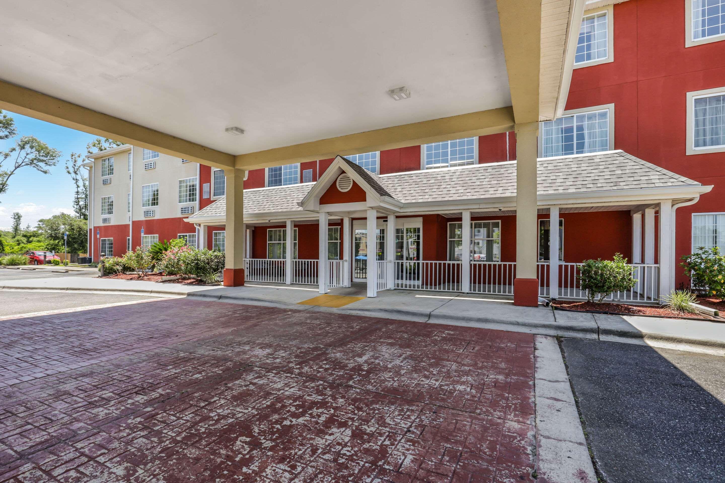 Econo Lodge Inn & Suites Marianna Εξωτερικό φωτογραφία