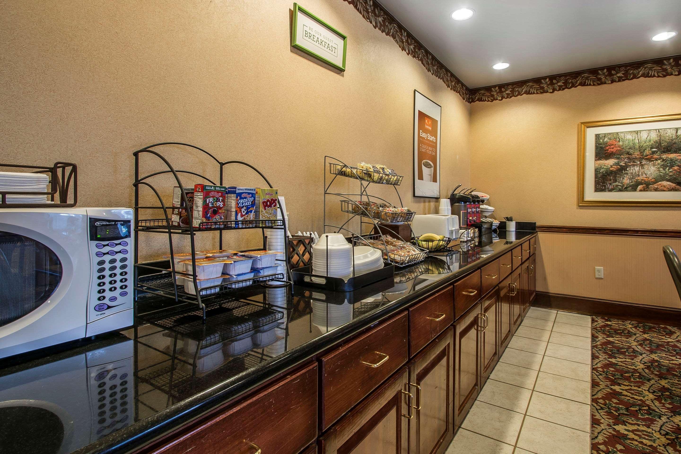 Econo Lodge Inn & Suites Marianna Εξωτερικό φωτογραφία