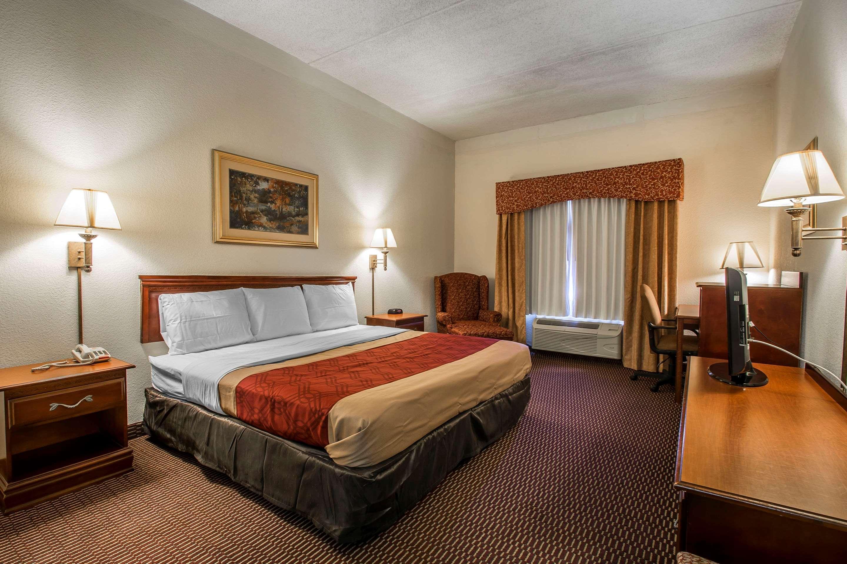 Econo Lodge Inn & Suites Marianna Εξωτερικό φωτογραφία