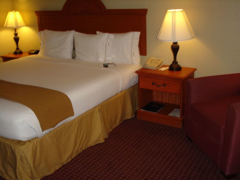 Econo Lodge Inn & Suites Marianna Δωμάτιο φωτογραφία