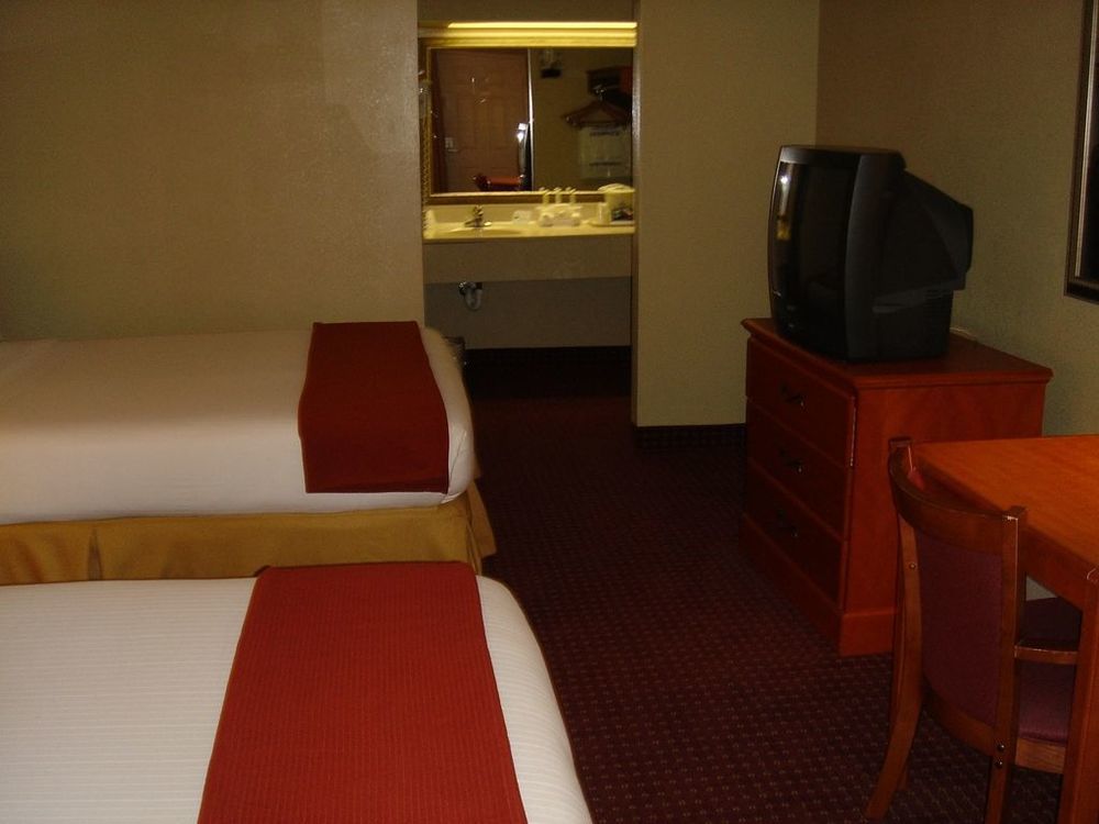 Econo Lodge Inn & Suites Marianna Δωμάτιο φωτογραφία